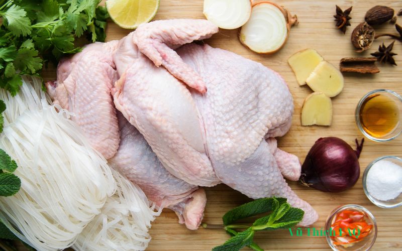 Gà tần có béo không? Bao nhiêu calo? Cách nấu cho bà bầu?