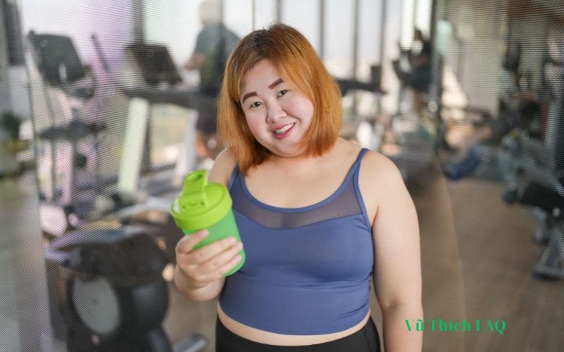 Uống whey có hại thận không? có bị yếu sinh lý không?