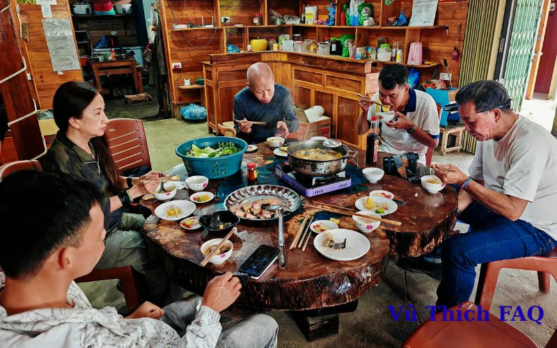 Lẩu chó cần những gì? loại rau gì? gia vị gì? 