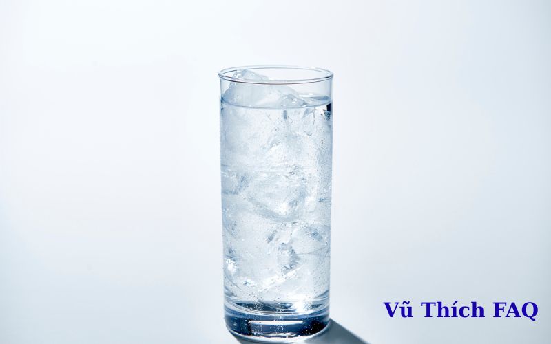 Thèm nhai đá lạnh là thiếu chất gì? có hại gì không?