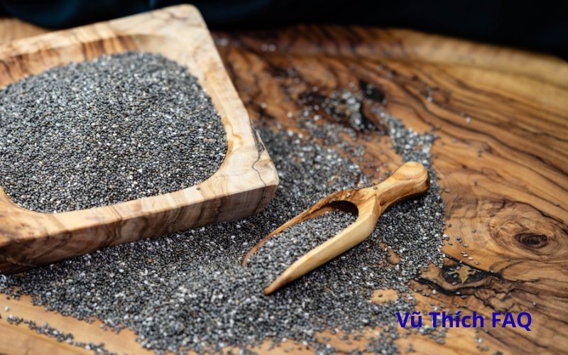 Hạt chia ng&acirc;m qua đ&ecirc;m được kh&ocirc;ng? ng&acirc;m nước n&oacute;ng hay lạnh?