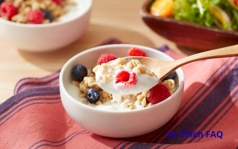 Thèm sữa chua là thiếu chất gì? có nguy hiểm không?