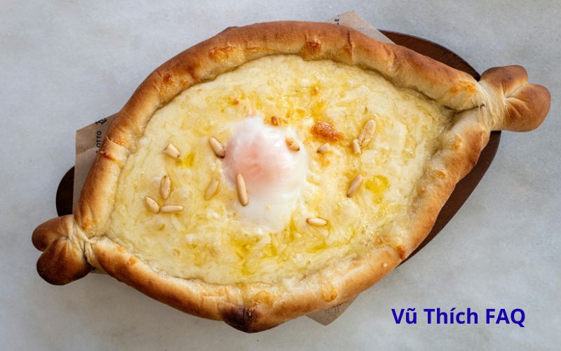 Trứng gà ăn với phô mai được không? làm món gì ngon?