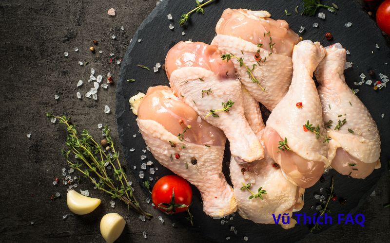 Bảo quản thịt gà sống trong ngăn mát tủ lạnh được bao lâu?