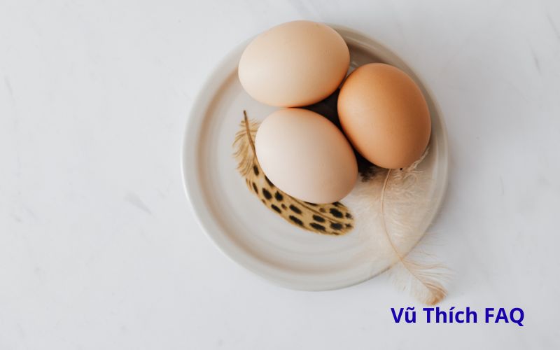 C&uacute;ng Thần T&agrave;i trứng sống hay ch&iacute;n? C&oacute; b&oacute;c vỏ kh&ocirc;ng?