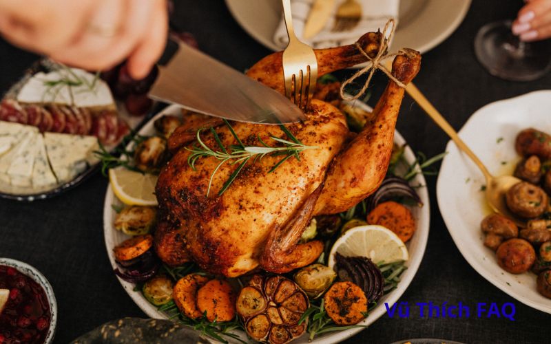 Thắp hương c&uacute;ng g&agrave; quay v&agrave;o trong hay ra ngo&agrave;i? C&uacute;ng giờ n&agrave;o tốt nhất?