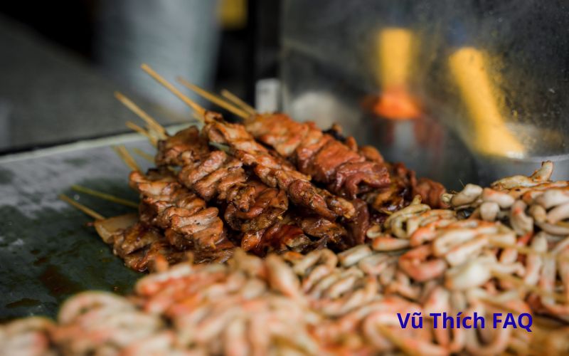 Luộc ph&egrave;o bao nhi&ecirc;u ph&uacute;t th&igrave; ch&iacute;n? chấm với g&igrave; ngon nhất?
