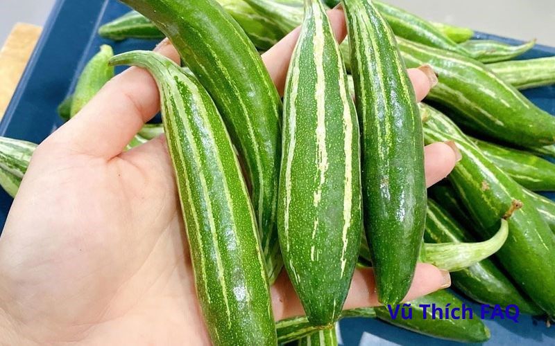 Luộc quả lặc lè bao nhiêu phút thì chín? Chấm với gì ngon nhất?