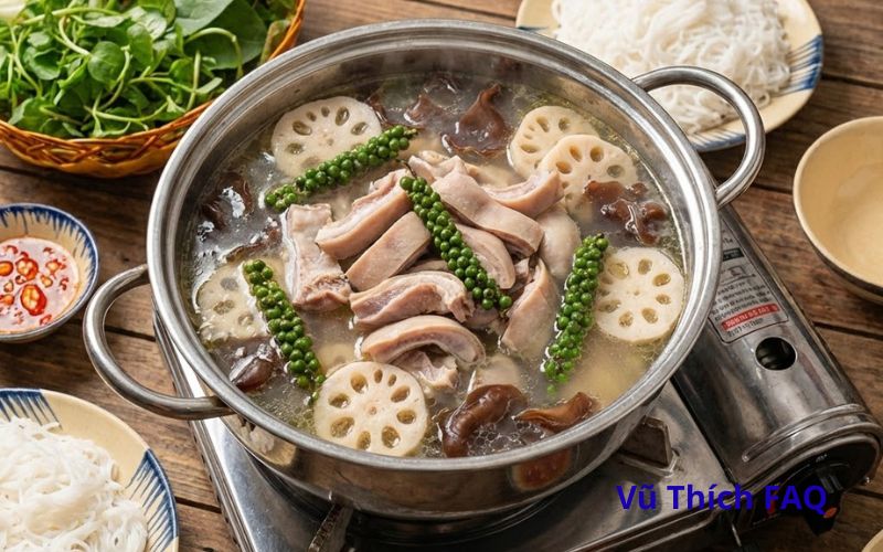 Bao tử hầm tiêu xanh ăn với rau gì? Chấm với gì ngon nhất?